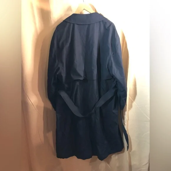 EUC Men’s London Fog Raincoat - Picture 7 of 8